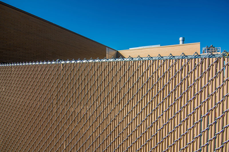 Chain Link Black Single Wall Ridged™ Privacy Slat For 7ft High Fence Bottom Lock 